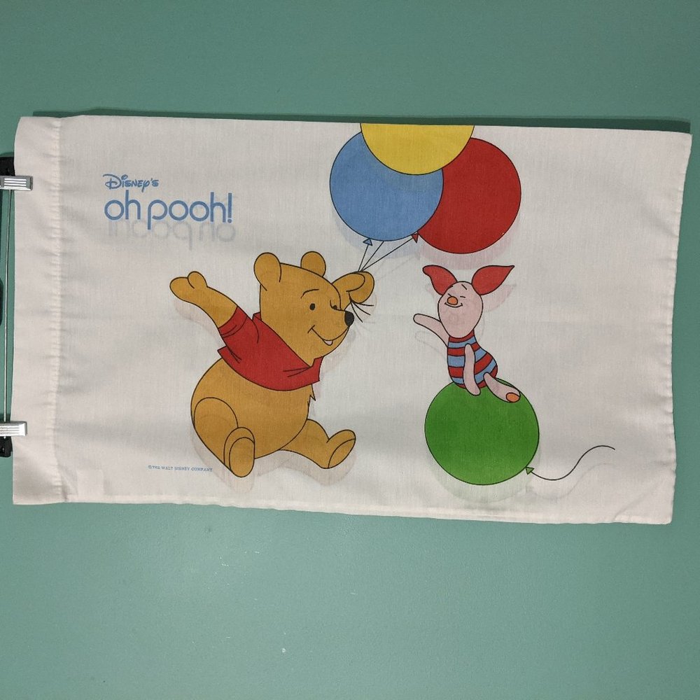 2 Winnie the Pooh Standard Size Pillow Cases - vintage*